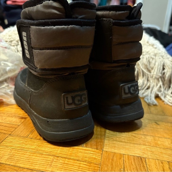 UGG Black Winter Boots - Picture 7 of 15